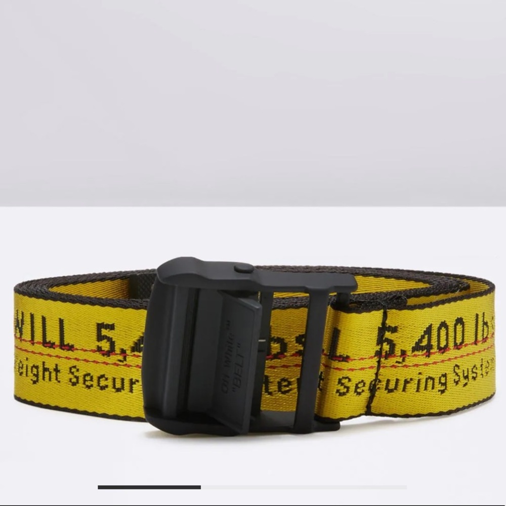 ⚠️Classic Industrial Belt
 "Off-White BELT" carved on buckle. 💯 authentic !